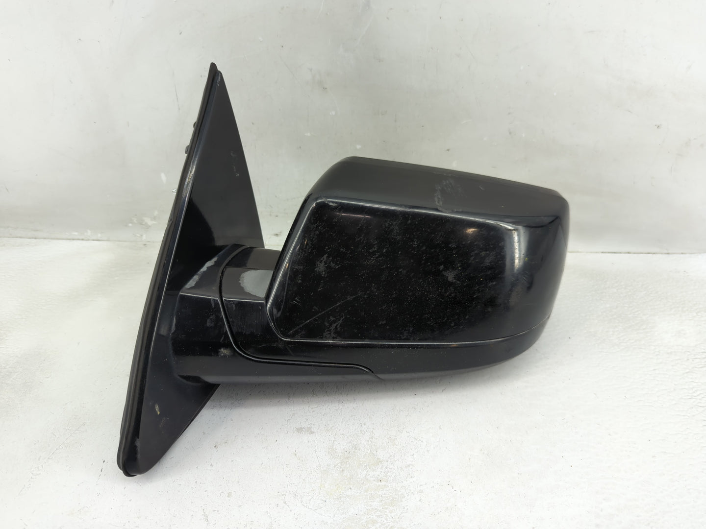 2015-2020 Gmc Yukon Driver Side View Mirror - Left Door Mirror OEM Used - Oemusedautoparts1.com