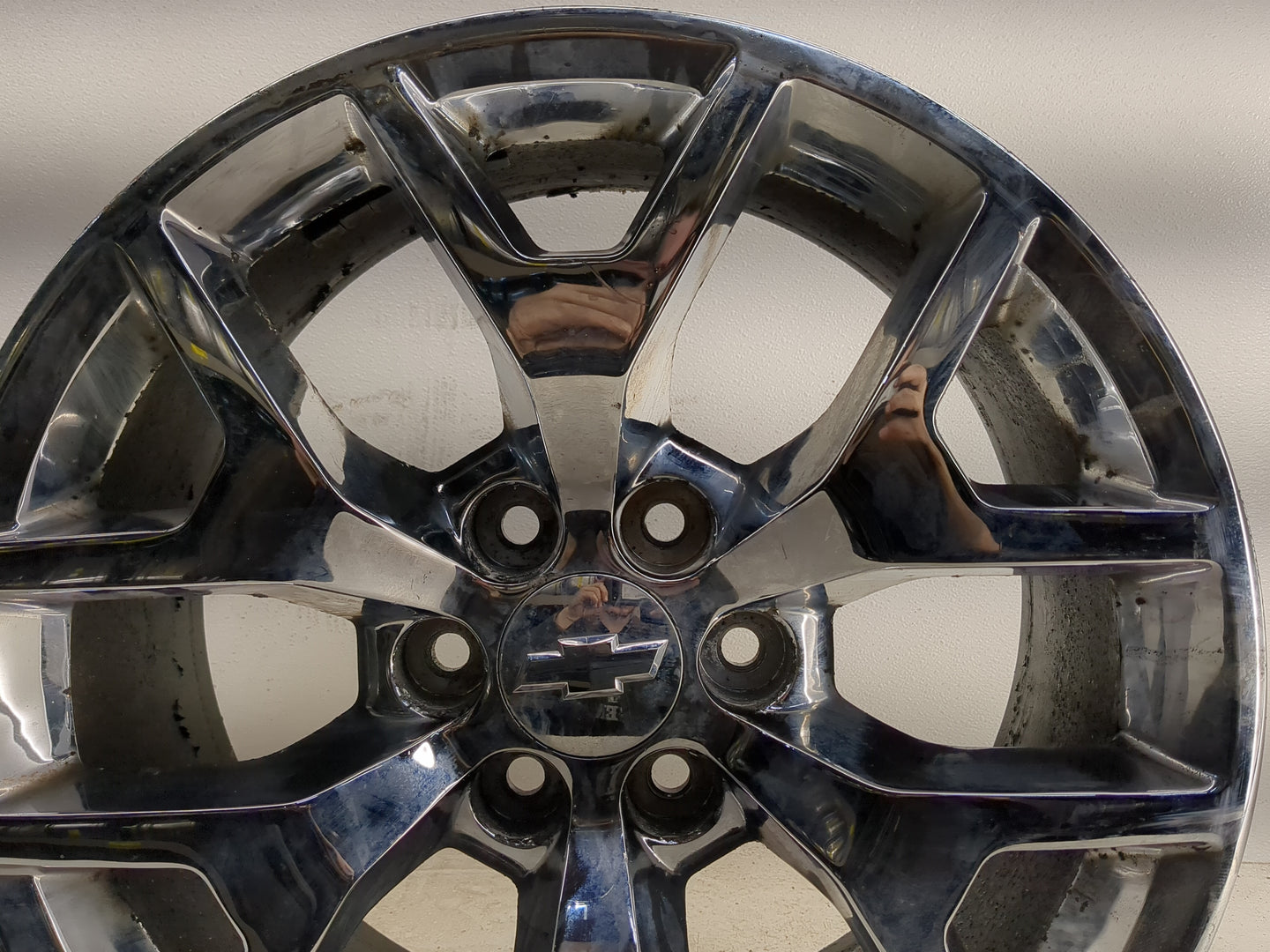 2015-2020 Gmc Yukon Oem Wheel Rim 1377397 - Oemusedautoparts1.com