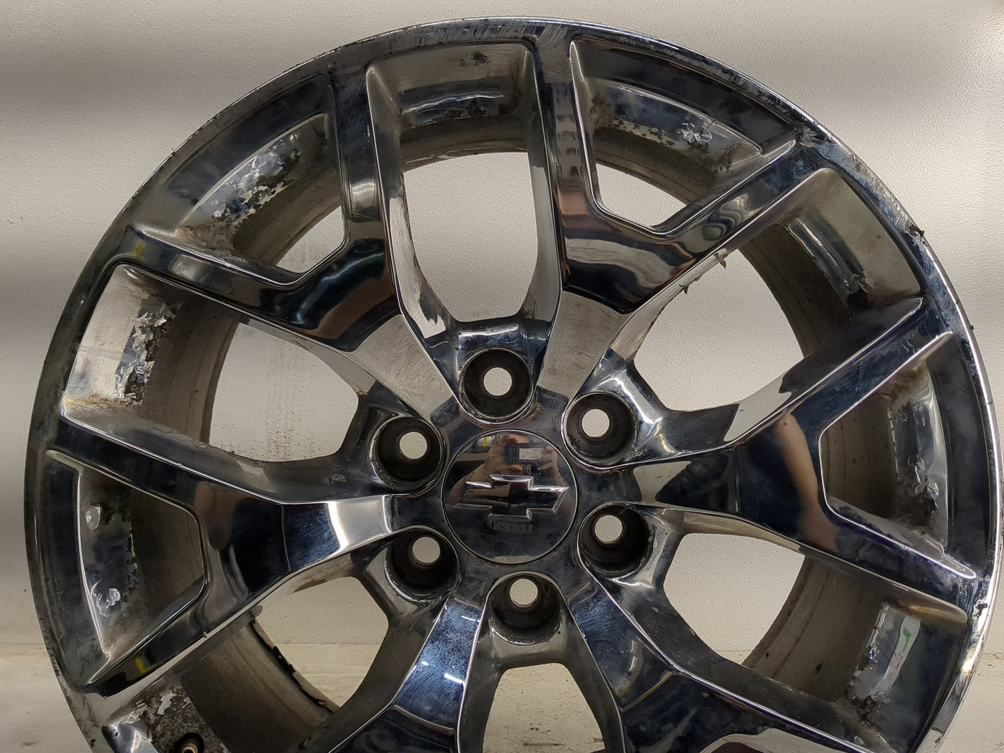 2015-2020 Gmc Yukon Oem Wheel Rim 1377400 - Oemusedautoparts1.com