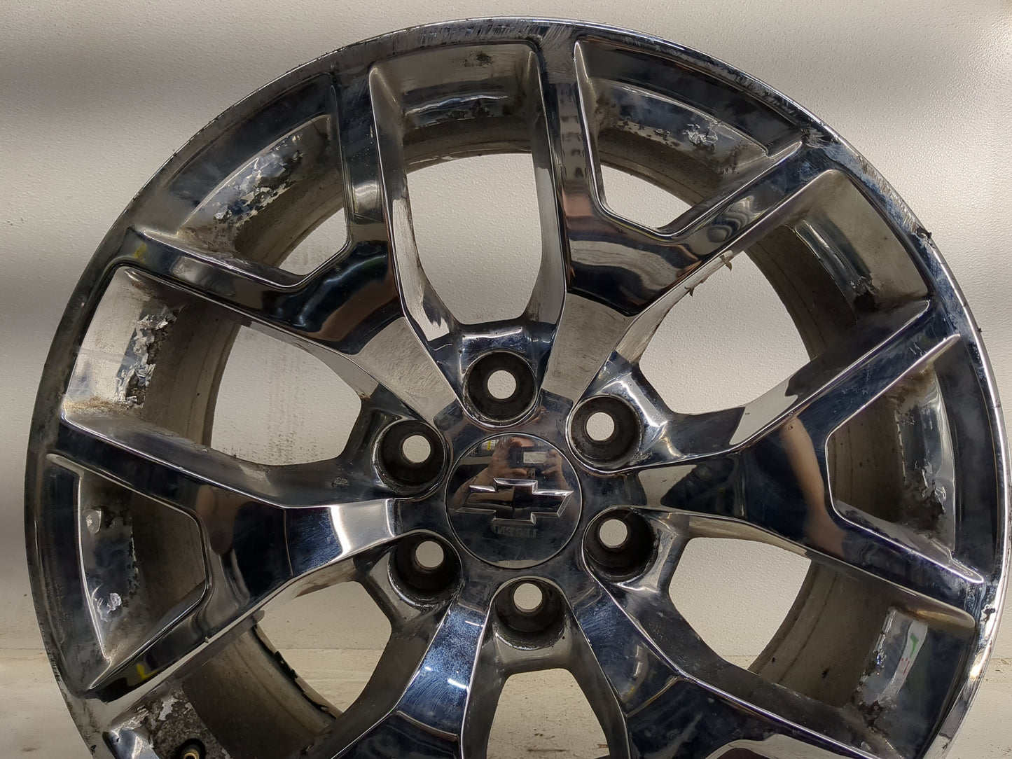 2015-2020 Gmc Yukon Oem Wheel Rim 1377400 - Oemusedautoparts1.com