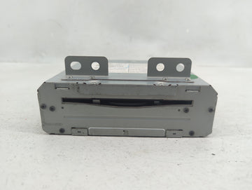 2015 Gmc Yukon Radio AM FM Cd Player Receiver Replacement P/N:23487129 Fits OEM Used Auto Parts - Oemusedautoparts1.com