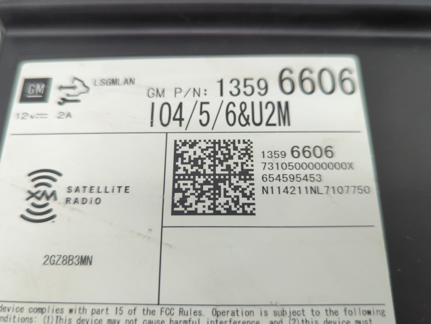 2015 Gmc Yukon Radio AM FM Cd Player Receiver Replacement P/N:13596606 Fits OEM Used Auto Parts - Oemusedautoparts1.com