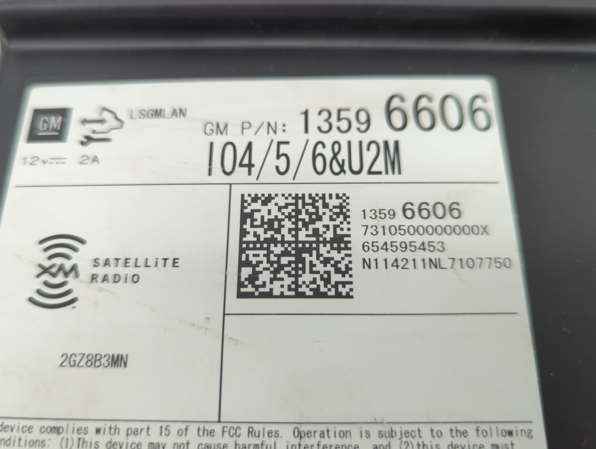 2015 Gmc Yukon Radio AM FM Cd Player Receiver Replacement P/N:13596606 Fits OEM Used Auto Parts - Oemusedautoparts1.com