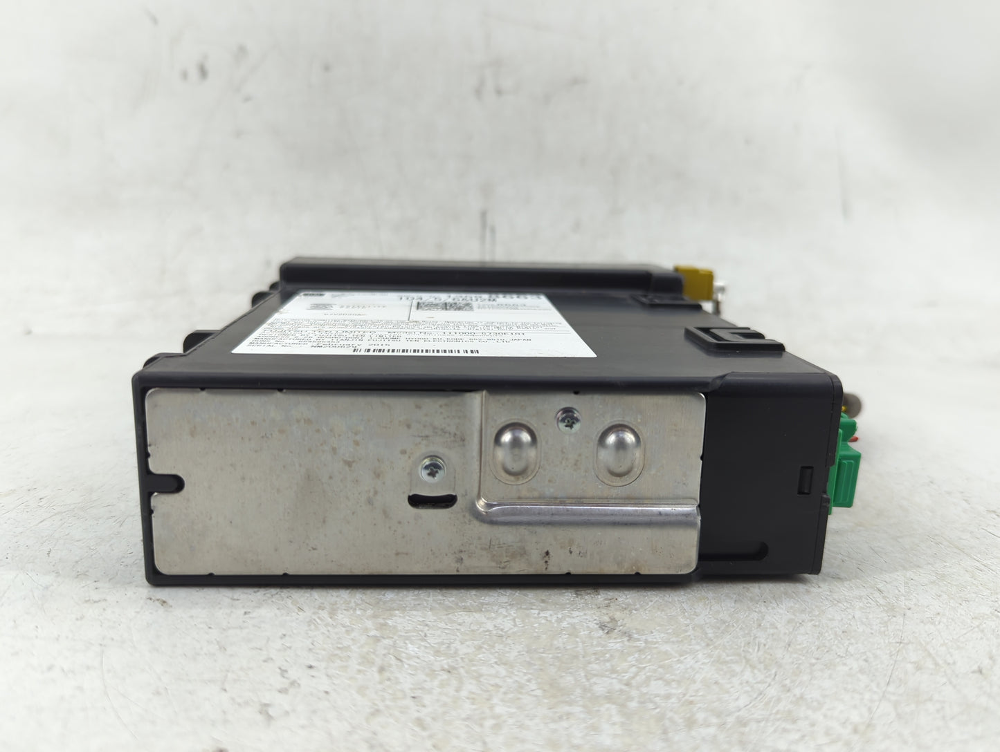 2015 Gmc Yukon Radio AM FM Cd Player Receiver Replacement P/N:13598663 Fits OEM Used Auto Parts - Oemusedautoparts1.com