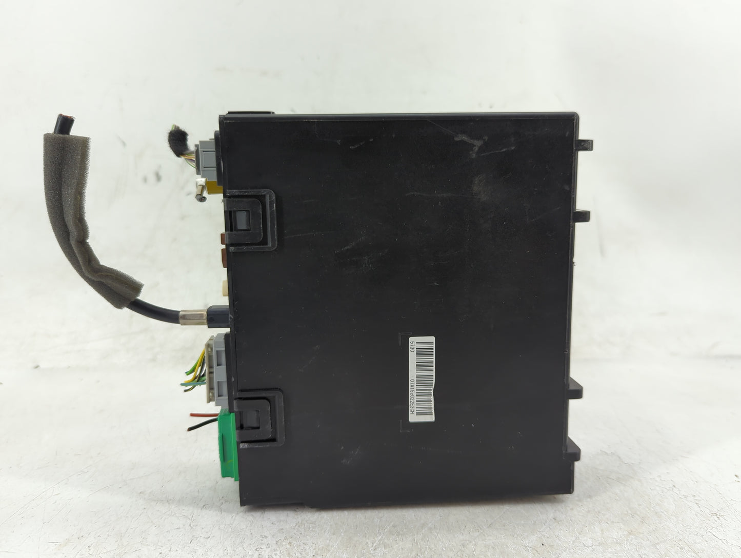 2015 Gmc Yukon Radio AM FM Cd Player Receiver Replacement P/N:13598663 Fits OEM Used Auto Parts - Oemusedautoparts1.com