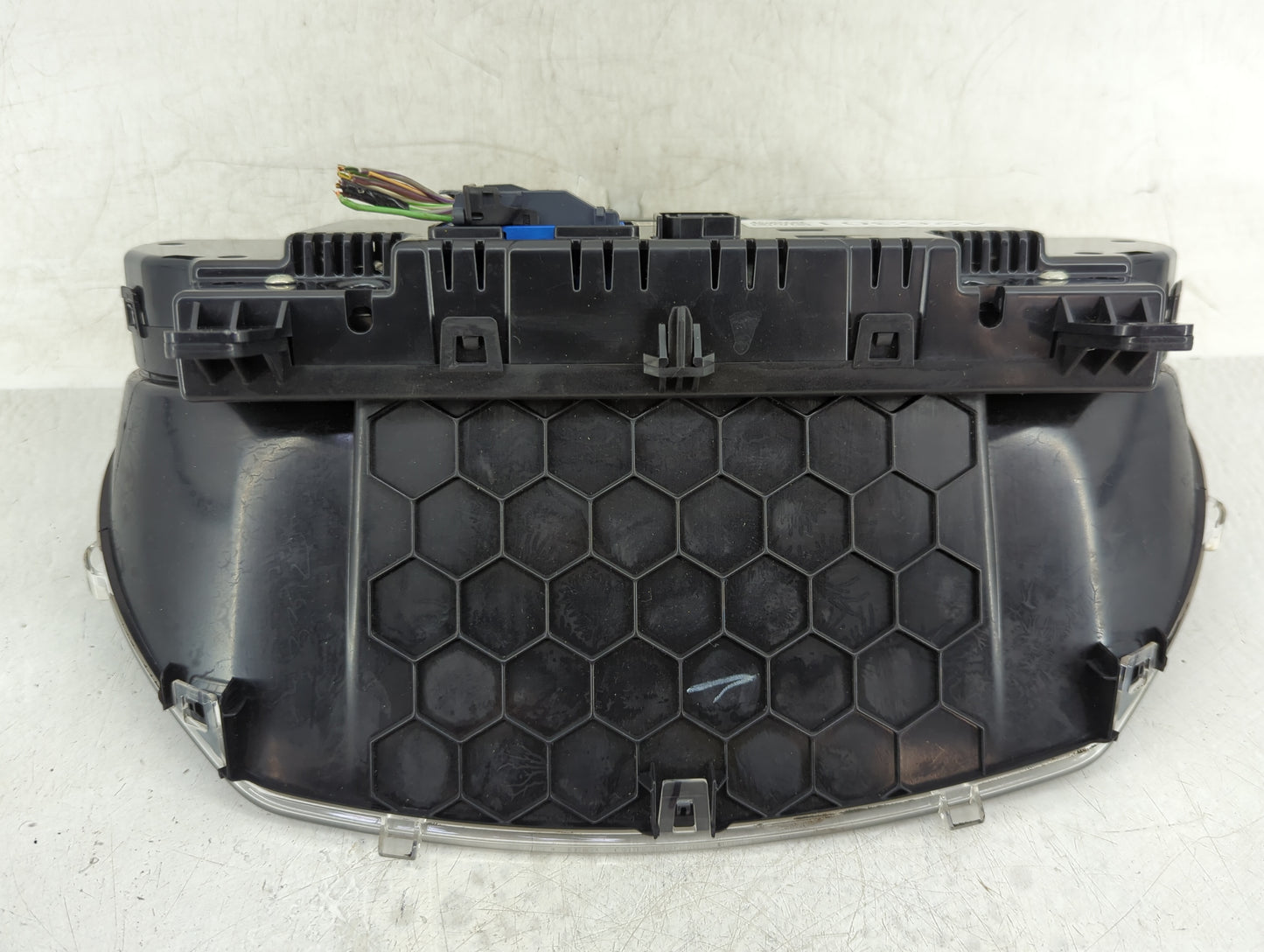 2015 Gmc Yukon Instrument Cluster Speedometer Gauges P/N:23275714 B13075439, B11502K6A37456115, HW3899555 Fits Fits 2016 OEM