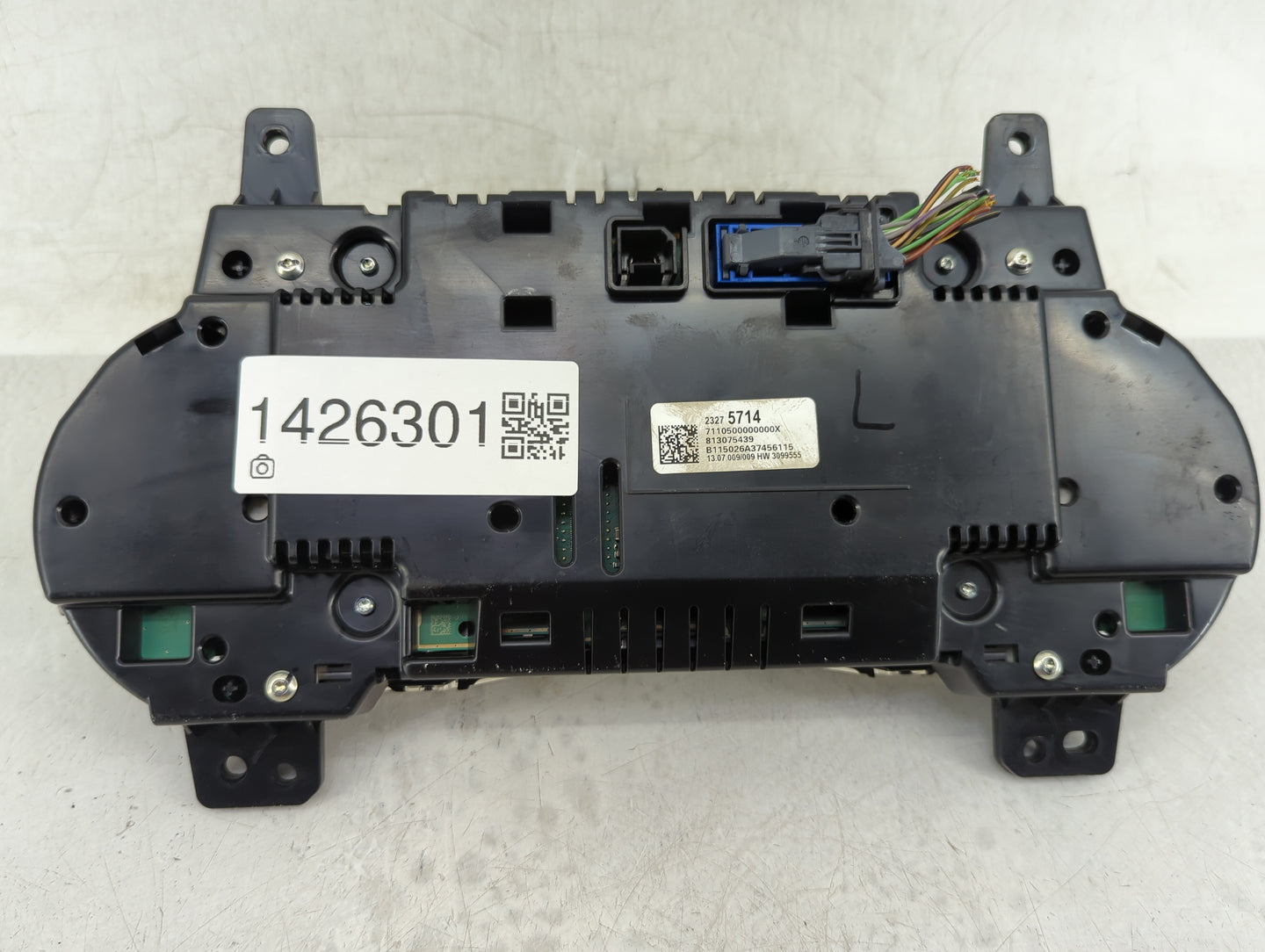2015 Gmc Yukon Instrument Cluster Speedometer Gauges P/N:23275714 B13075439, B11502K6A37456115, HW3899555 Fits Fits 2016 OEM