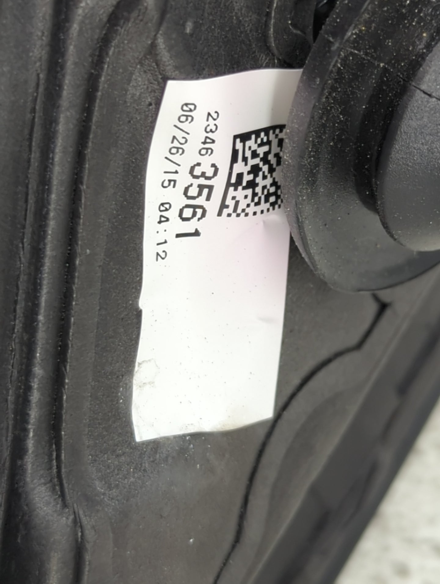 2015-2020 Gmc Yukon Driver Side View Mirror - Left Door Mirror OEM Used - Oemusedautoparts1.com