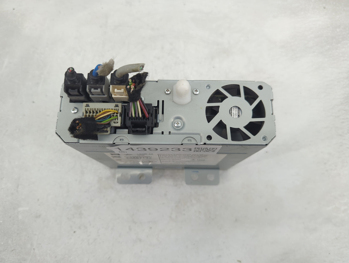 2015 Gmc Yukon Radio AM FM Cd Player Receiver Replacement P/N:23487132 Fits Fits 2013 2014 OEM Used Auto Parts - Oemusedauto