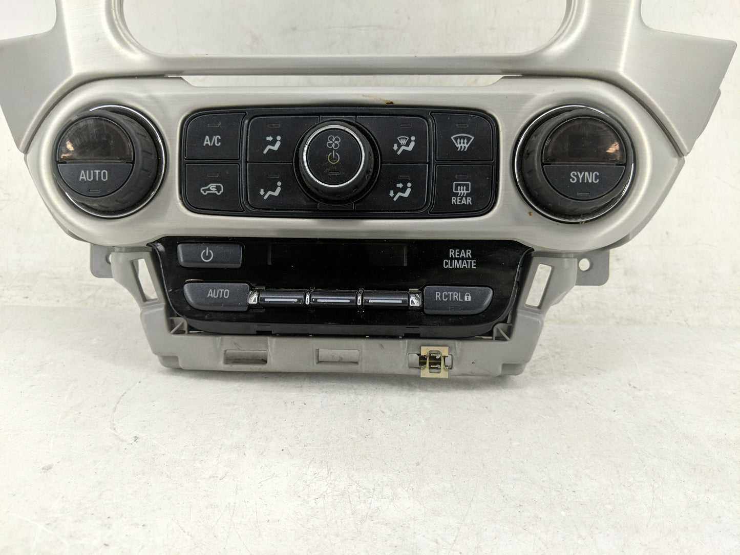 2015 Gmc Yukon Climate Control Module Temperature AC/Heater Replacement P/N:23449658 7370200000000X, 815372982 Fits OEM Used