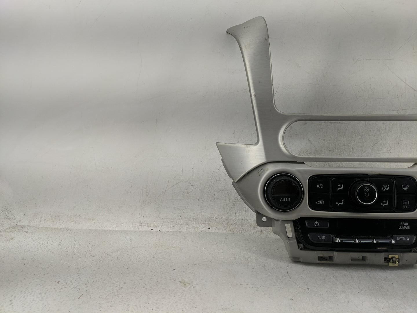 2015 Gmc Yukon Climate Control Module Temperature AC/Heater Replacement P/N:23449658 7370200000000X, 815372982 Fits OEM Used