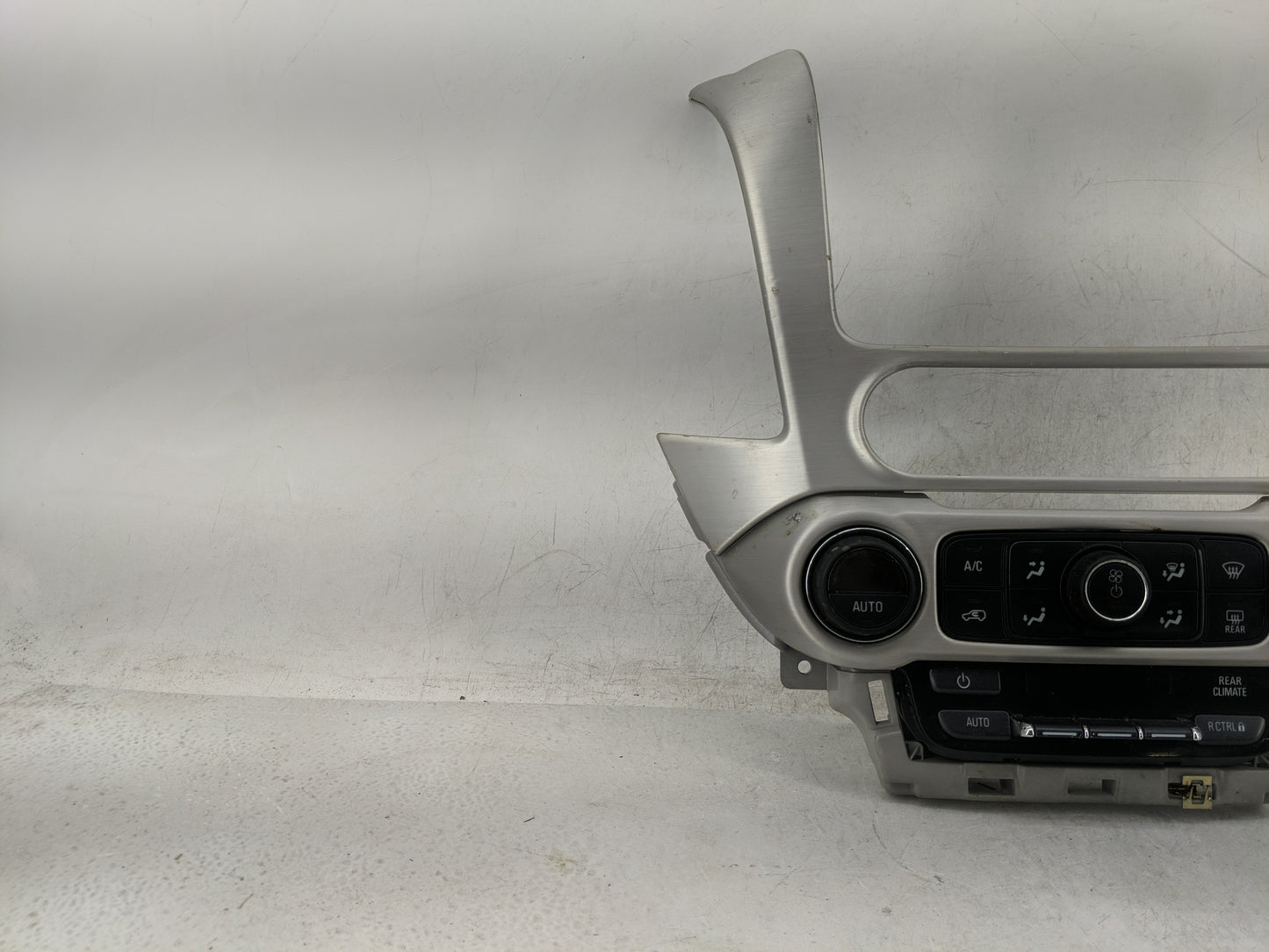 2015 Gmc Yukon Climate Control Module Temperature AC/Heater Replacement P/N:23449658 7370200000000X, 815372982 Fits OEM Used
