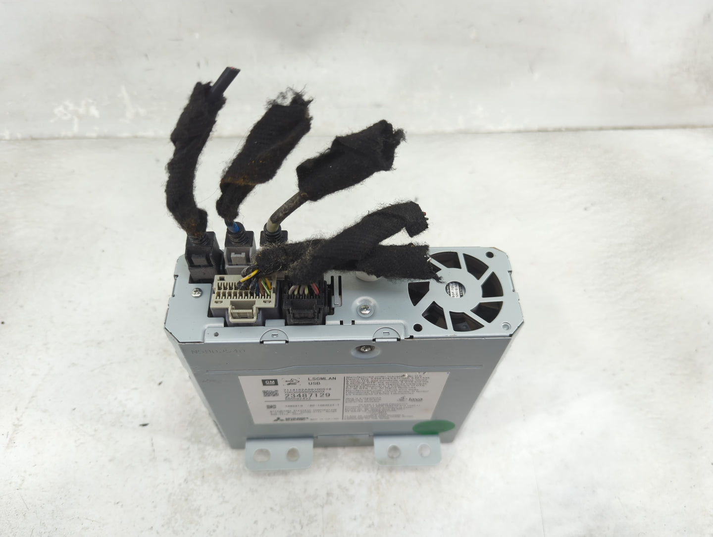 2014-2015 Gmc Yukon Audio Disc Cd Player - Oemusedautoparts1.com
