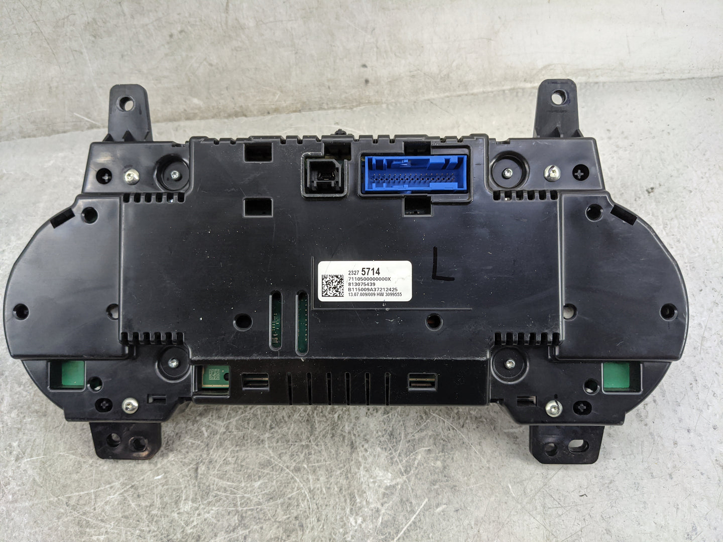 2015 Gmc Yukon Instrument Cluster Speedometer Gauges P/N:23275714 7110500000000X, 813075439 Miles:121K Fits Fits 2014 2016 O