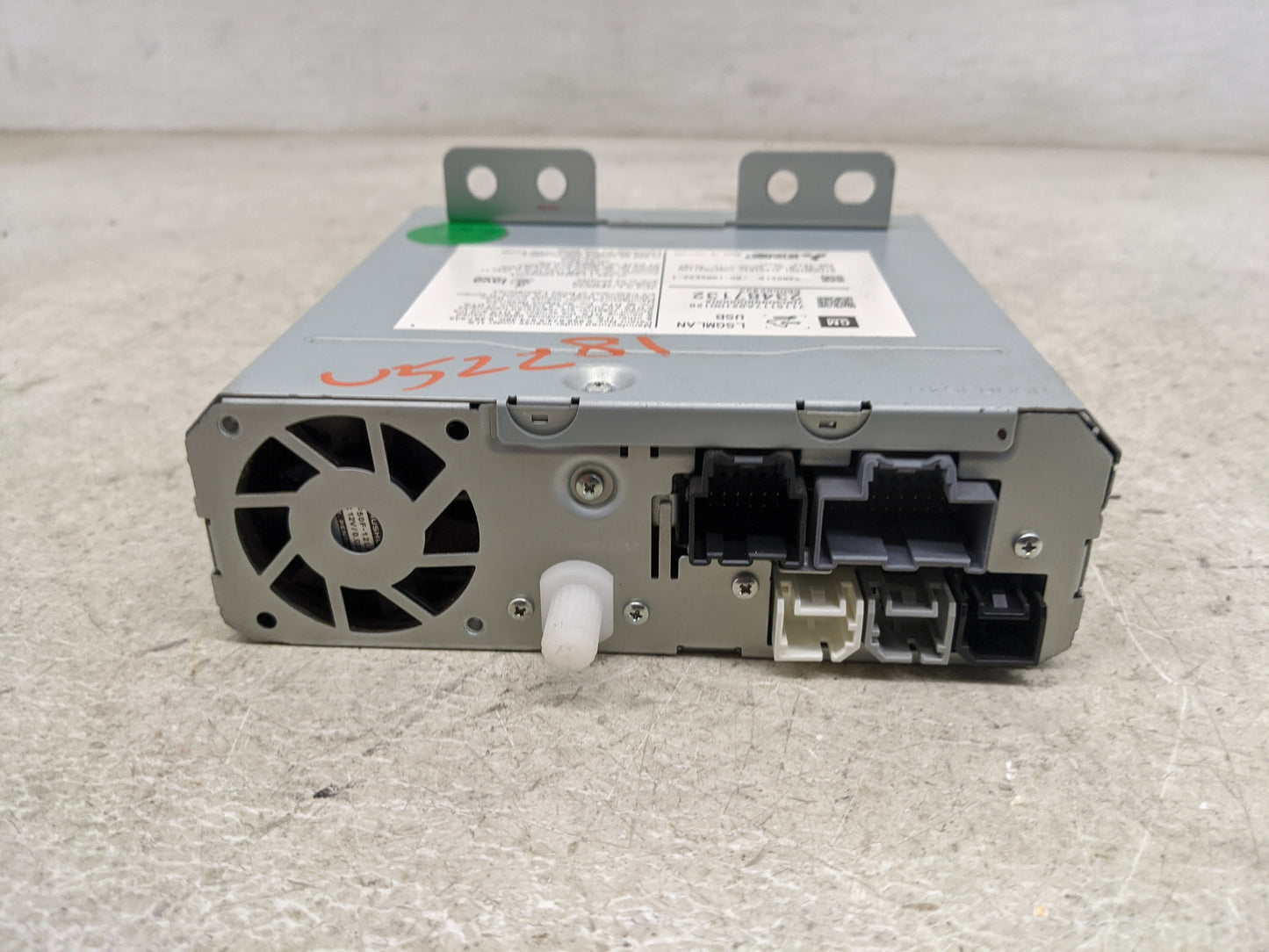 2015 Gmc Yukon Radio AM FM Cd Player Receiver Replacement P/N:23487132 7115117A92100128, 70030998000000X, 34W921D Fits OEM U