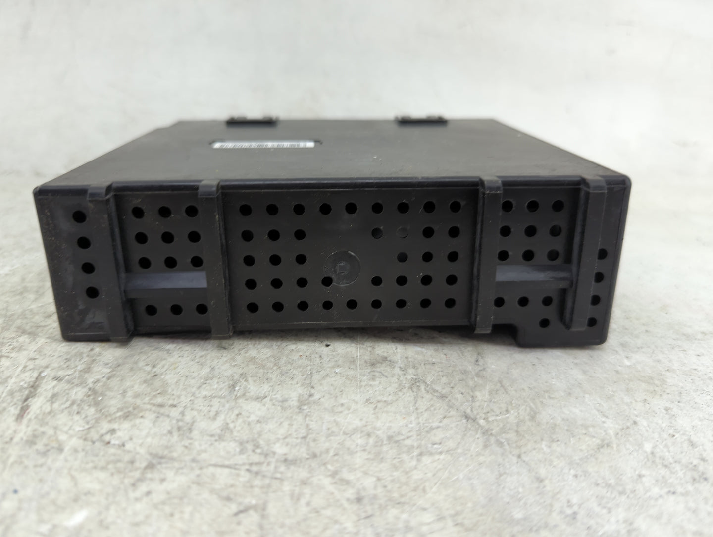 2015 Gmc Yukon Radio AM FM Cd Player Receiver Replacement P/N:13506456 111000-5731A101, NM502590 Fits OEM Used Auto Parts - 
