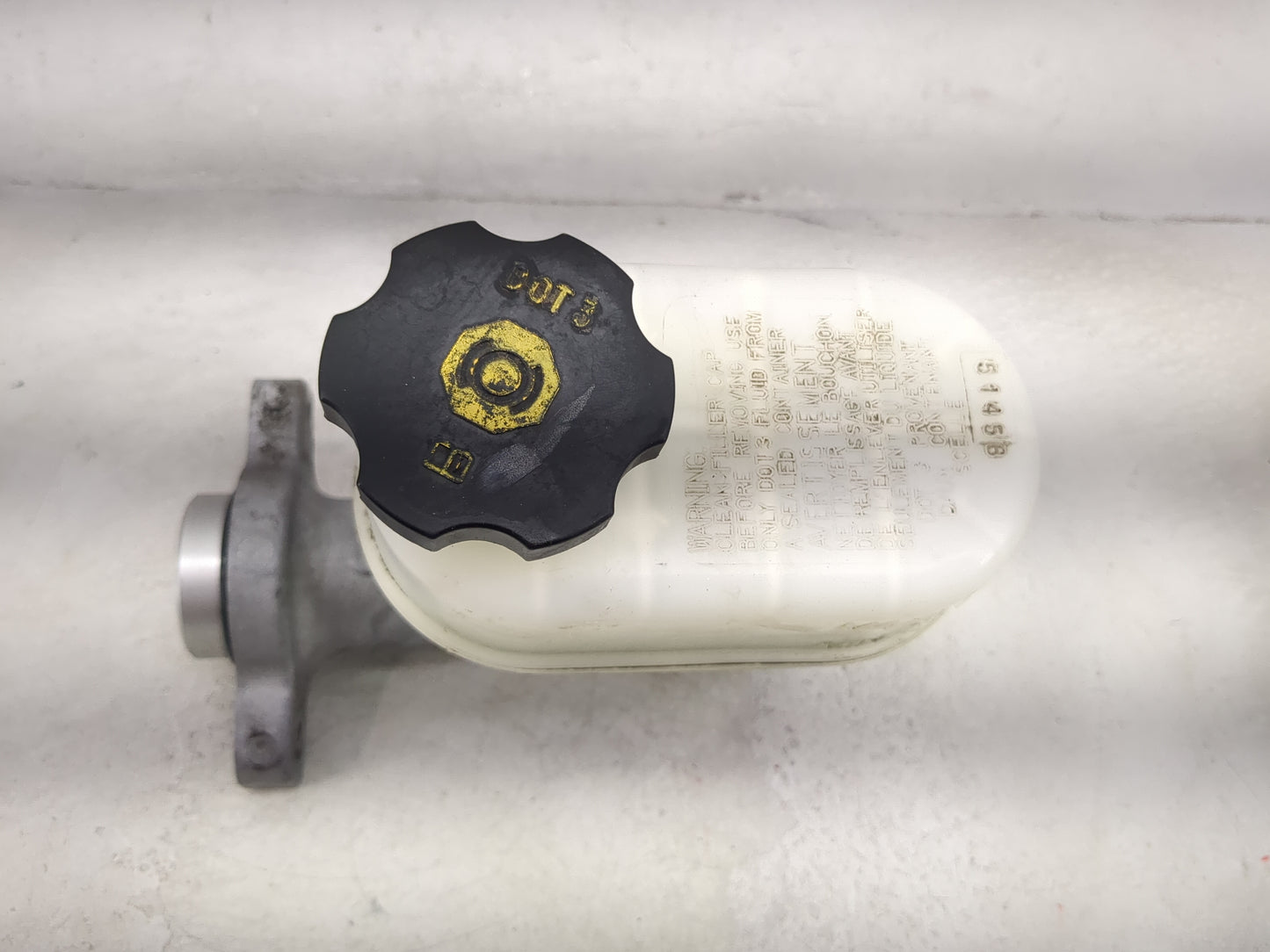 2015-2020 Gmc Yukon Brake Master Cylinder 1491089 - Oemusedautoparts1.com