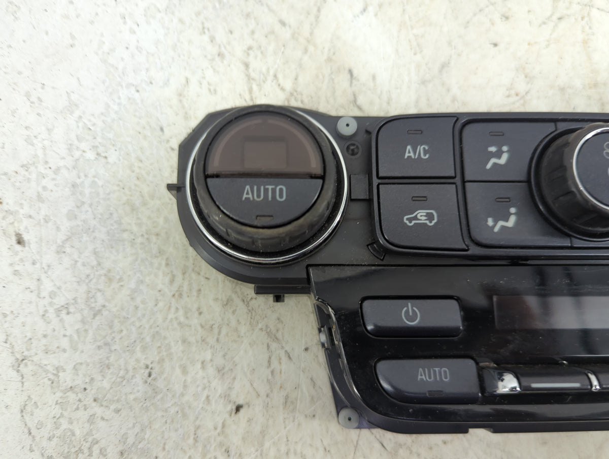 2015 Gmc Yukon Climate Control Module Temperature AC/Heater Replacement P/N:23449658 815372982 Fits OEM Used Auto Parts - Oe