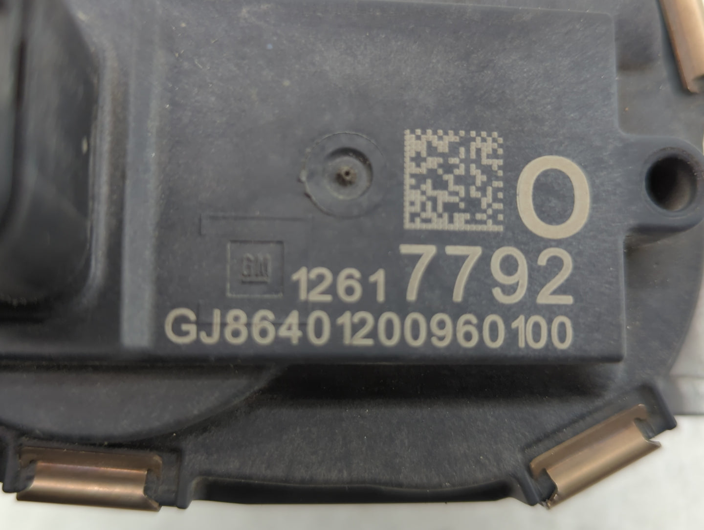 2015-2022 Gmc Yukon Throttle Body P/N:12617792 12678224 Fits Fits 2014 2015 2016 2017 2018 2019 2020 2021 2022 OEM Used Auto