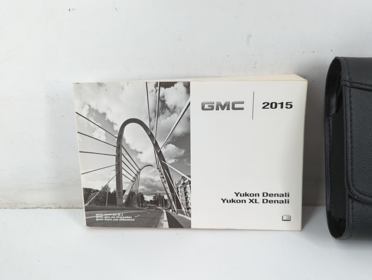 2015 Gmc Yukon Xl Owners Manual Book Guide P/N:23168273 C OEM Used Auto Parts - Oemusedautoparts1.com