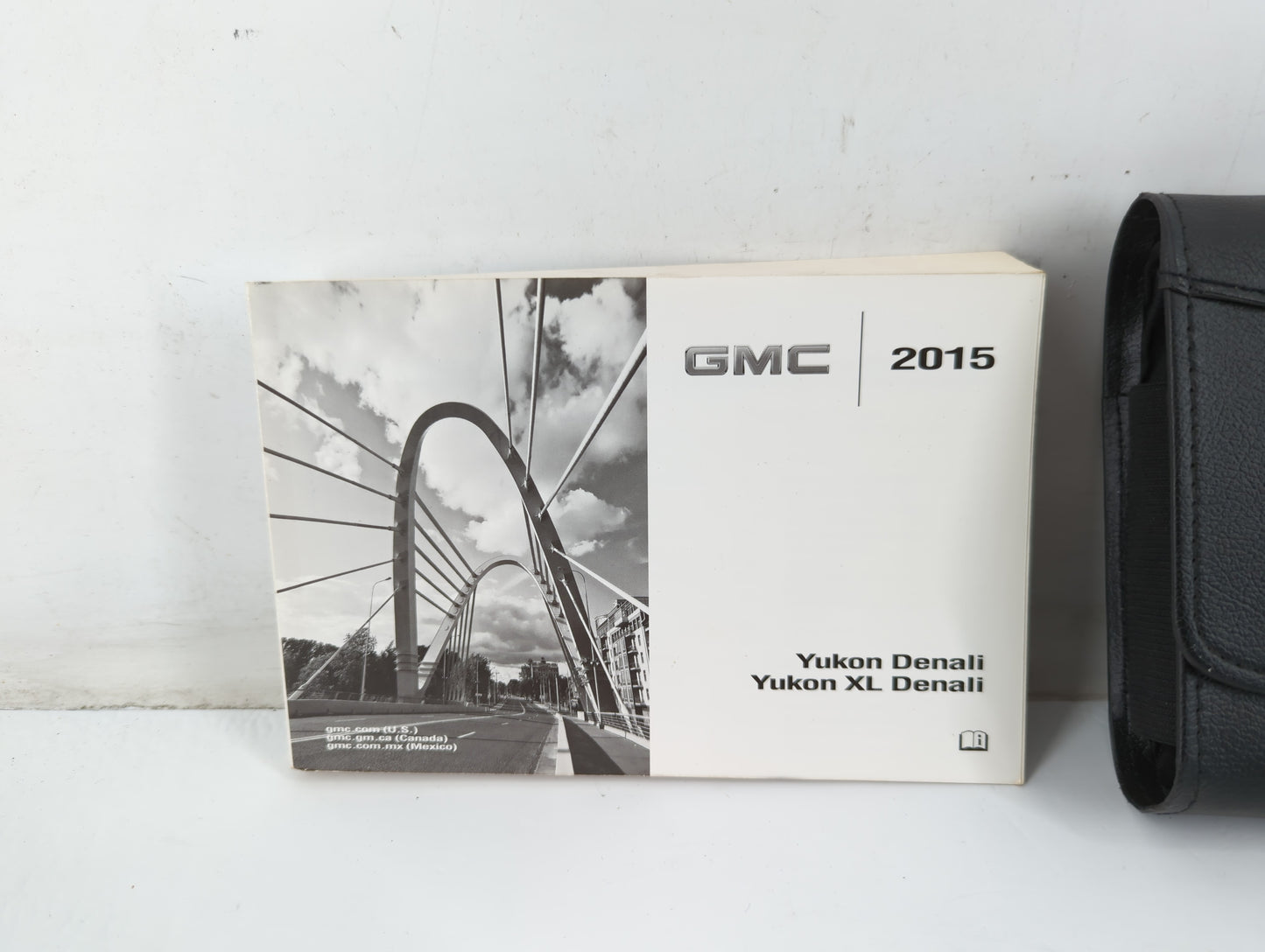 2015 Gmc Yukon Xl Owners Manual Book Guide P/N:23168273 C OEM Used Auto Parts - Oemusedautoparts1.com