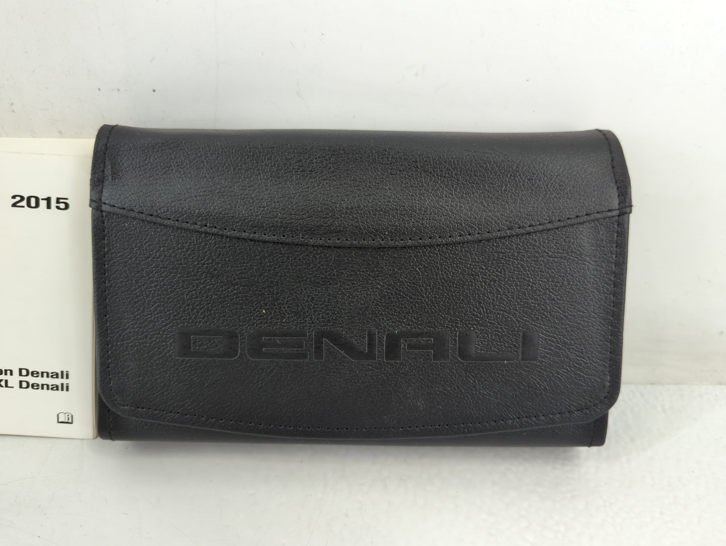 2015 Gmc Yukon Xl Owners Manual Book Guide P/N:22953643 A OEM Used Auto Parts - Oemusedautoparts1.com