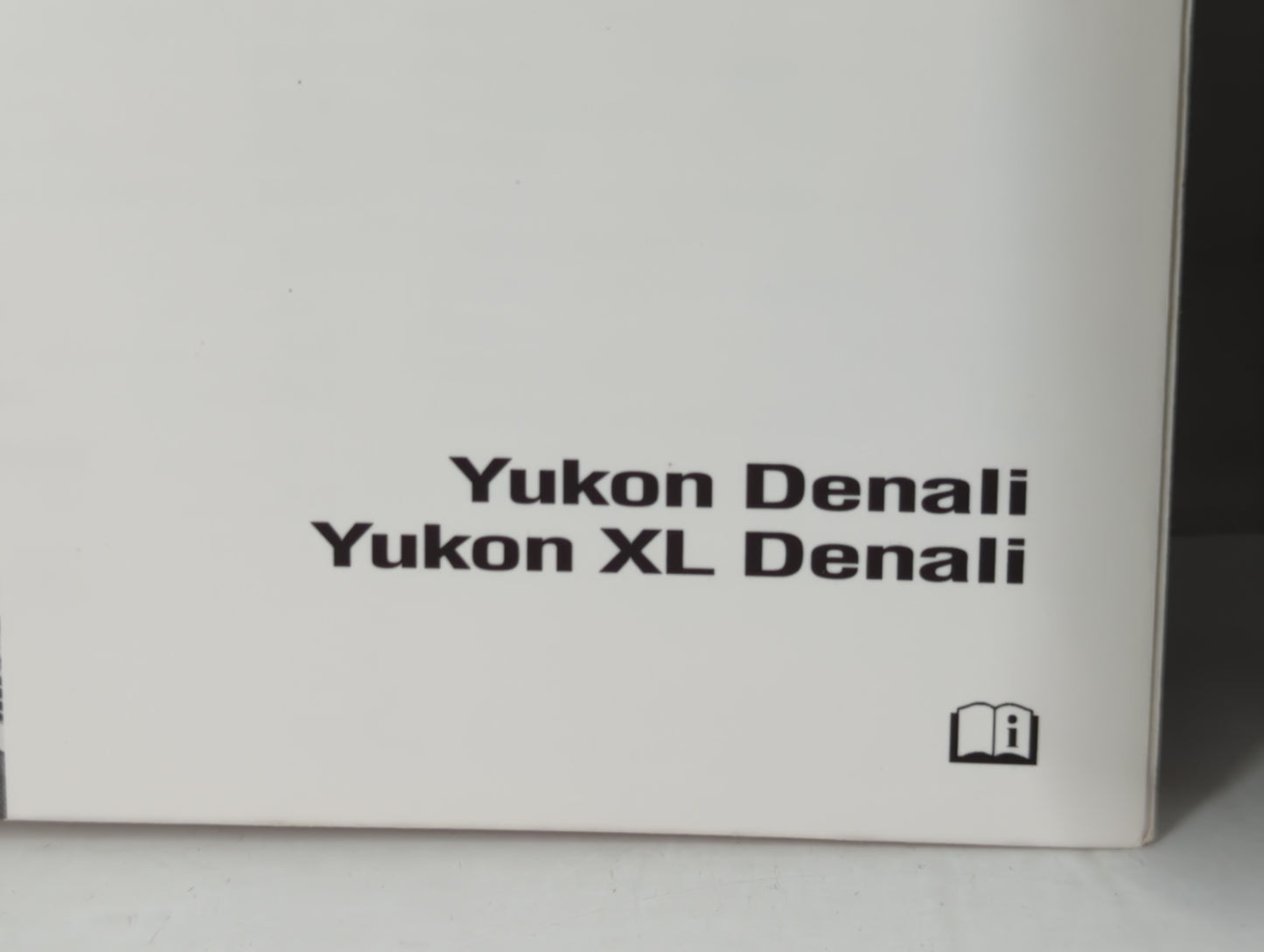 2015 Gmc Yukon Xl Owners Manual Book Guide P/N:22953643 A OEM Used Auto Parts - Oemusedautoparts1.com