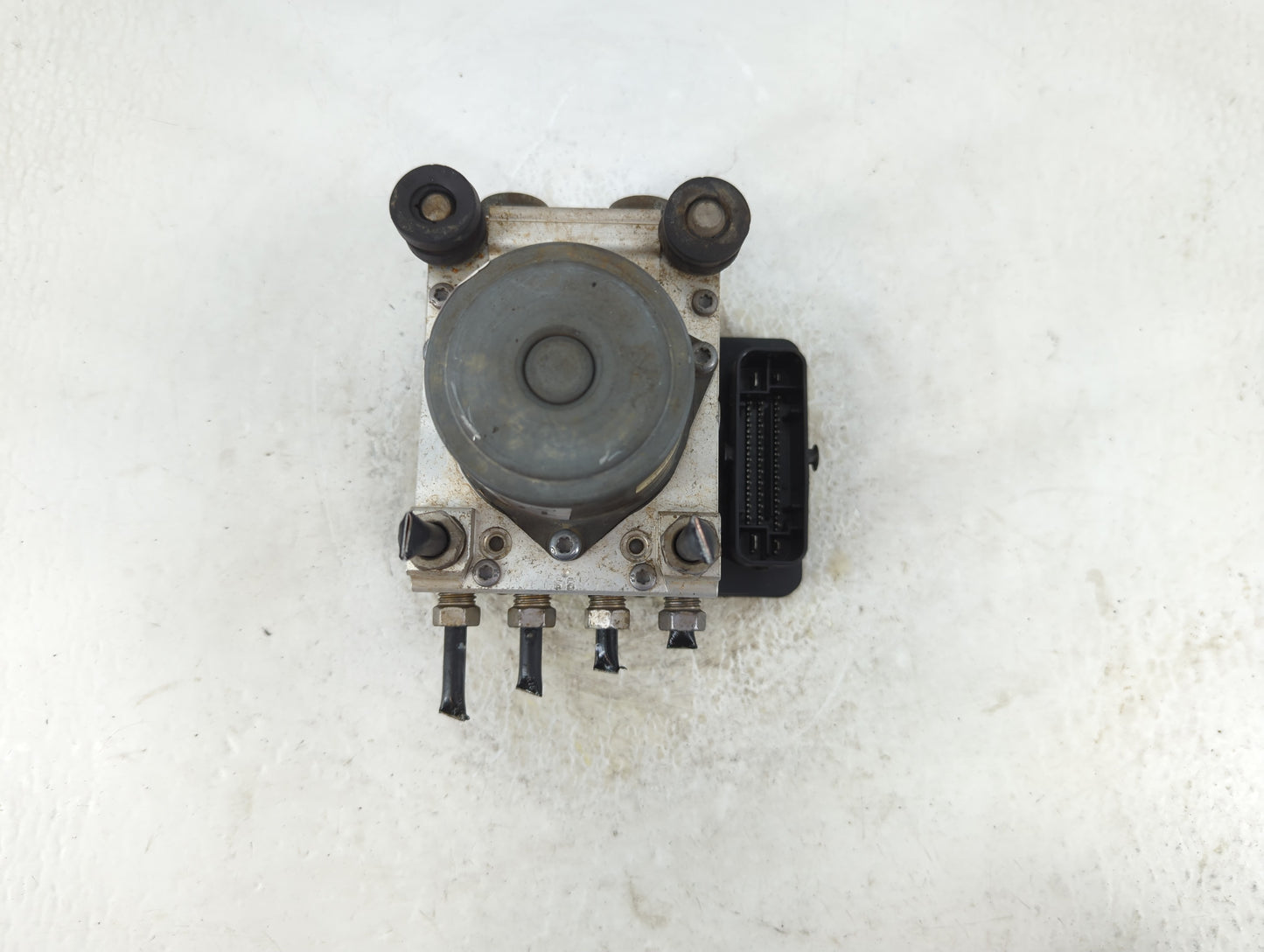 2015 Gmc Yukon Xl 1500 ABS Pump Control Module Replacement P/N:23426045 Fits Fits 2016 2017 2018 OEM Used Auto Parts - Oemus