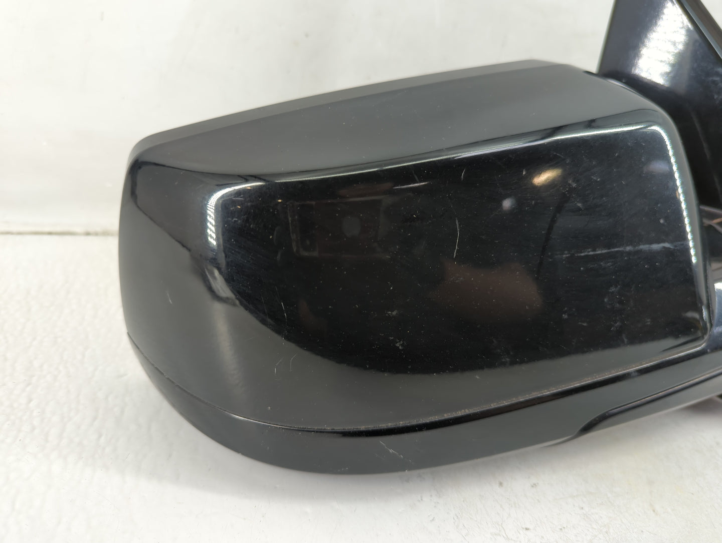 2015 Gmc Yukon Xl 1500 Passenger Side View Mirror - Right Door Mirror OEM Used - Oemusedautoparts1.com