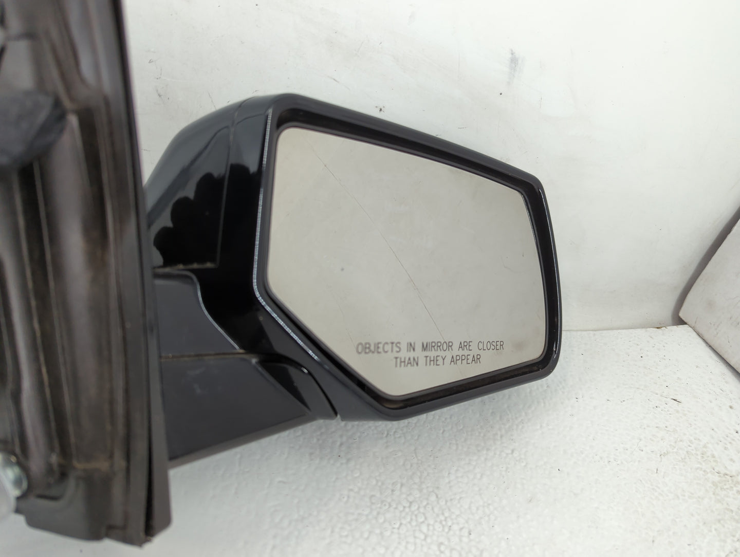 2015 Gmc Yukon Xl 1500 Passenger Side View Mirror - Right Door Mirror OEM Used - Oemusedautoparts1.com