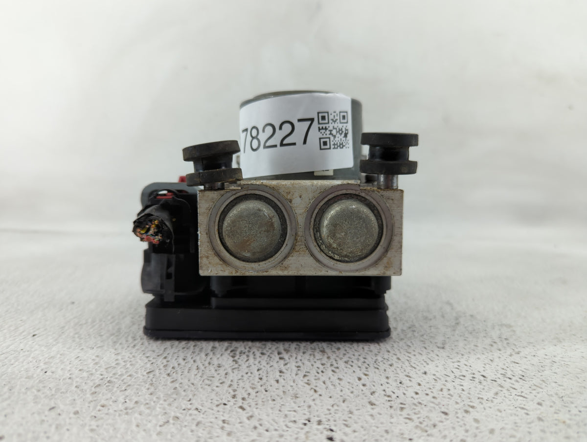 2015 Gmc Yukon Xl 1500 Anti-Lock Brake ABS Pump Module Actuator OEM P/N:23426045 23426045LD Fits Fits 2016 2017 2018 OEM Use