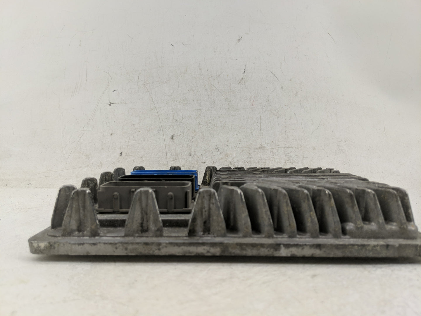 2015 Gmc Yukon Xl 1500 PCM Engine Control Computer ECU ECM PCU OEM P/N:12664768 Fits Fits 2014 2016 OEM Used Auto Parts - Oe