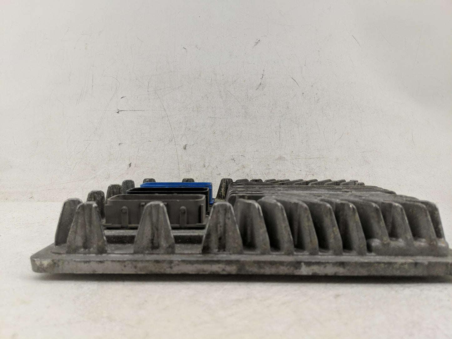 2015 Gmc Yukon Xl 1500 PCM Engine Control Computer ECU ECM PCU OEM P/N:12664768 Fits Fits 2014 2016 OEM Used Auto Parts - Oe
