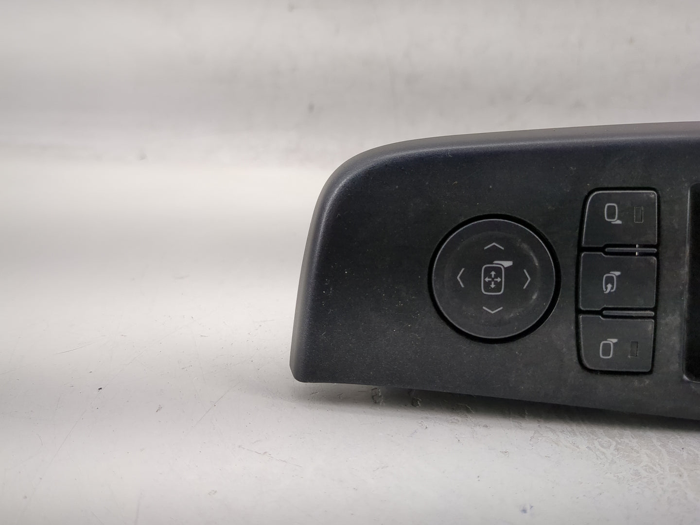 2015 Gmc Yukon Xl 1500 Master Power Window Switch Replacement Driver Side Left P/N:B066EA10 23488411 Fits OEM Used Auto Part