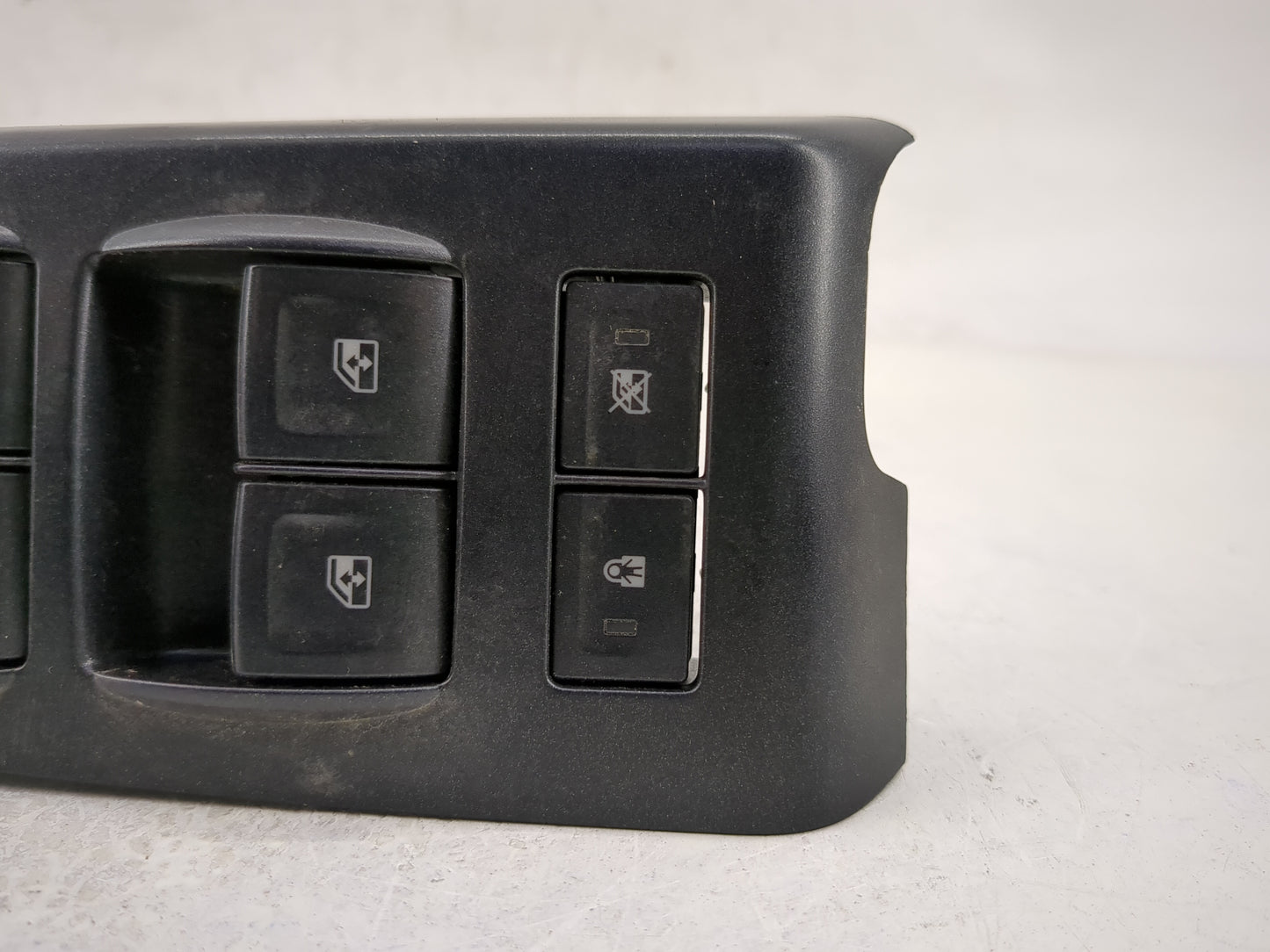 2015 Gmc Yukon Xl 1500 Master Power Window Switch Replacement Driver Side Left P/N:B066EA10 23488411 Fits OEM Used Auto Part