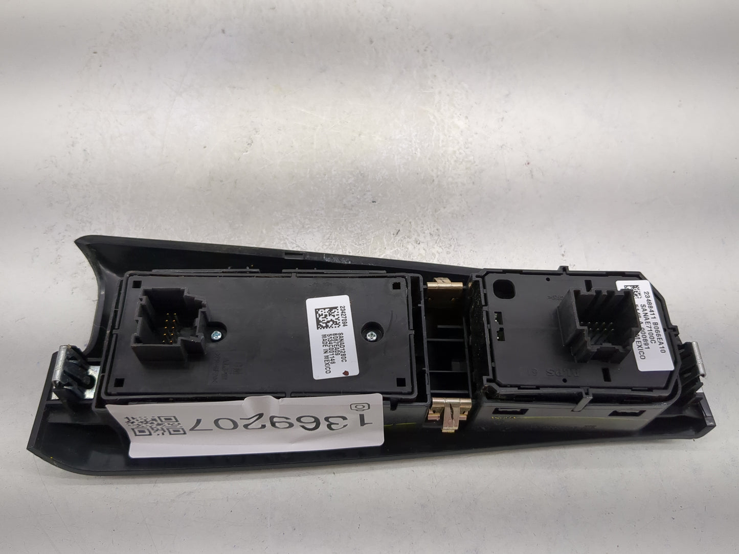 2015 Gmc Yukon Xl 1500 Master Power Window Switch Replacement Driver Side Left P/N:B066EA10 23488411 Fits OEM Used Auto Part