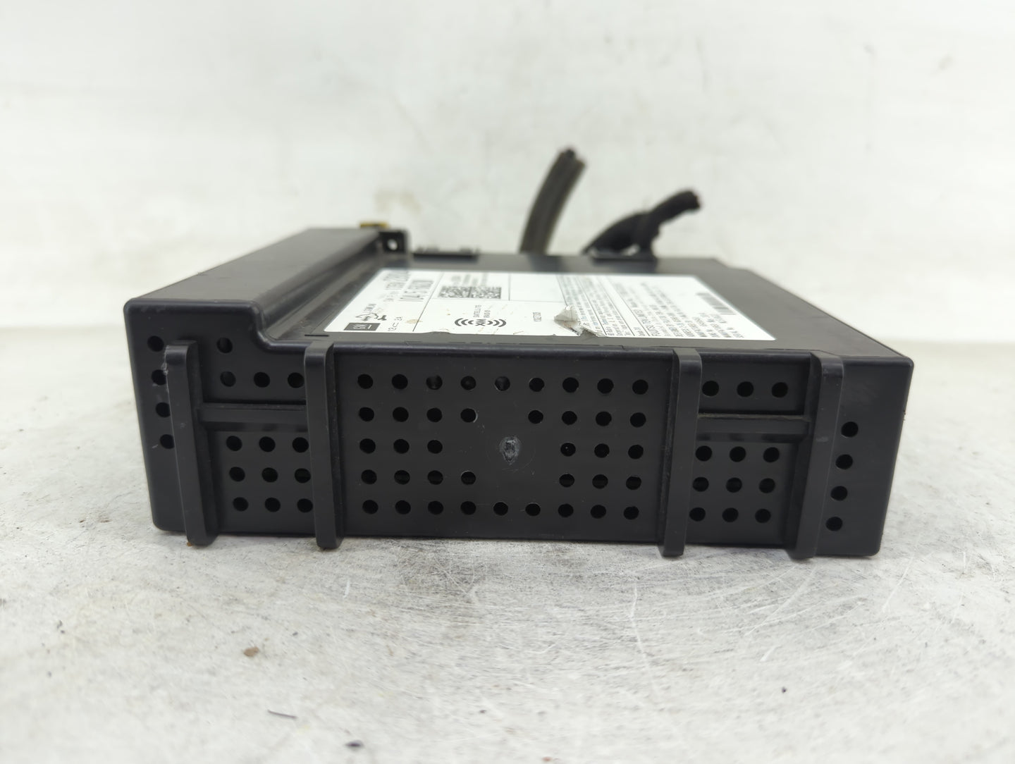 2015 Gmc Yukon Xl 1500 Radio AM FM Cd Player Receiver Replacement P/N:13592804 Fits Fits 2013 2014 OEM Used Auto Parts - Oem