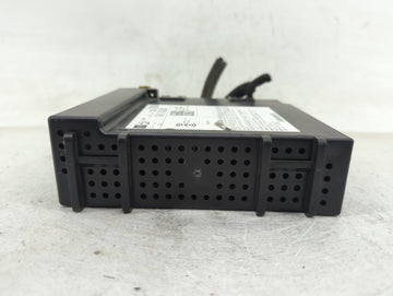 2015 Gmc Yukon Xl 1500 Radio AM FM Cd Player Receiver Replacement P/N:13592804 Fits Fits 2013 2014 OEM Used Auto Parts