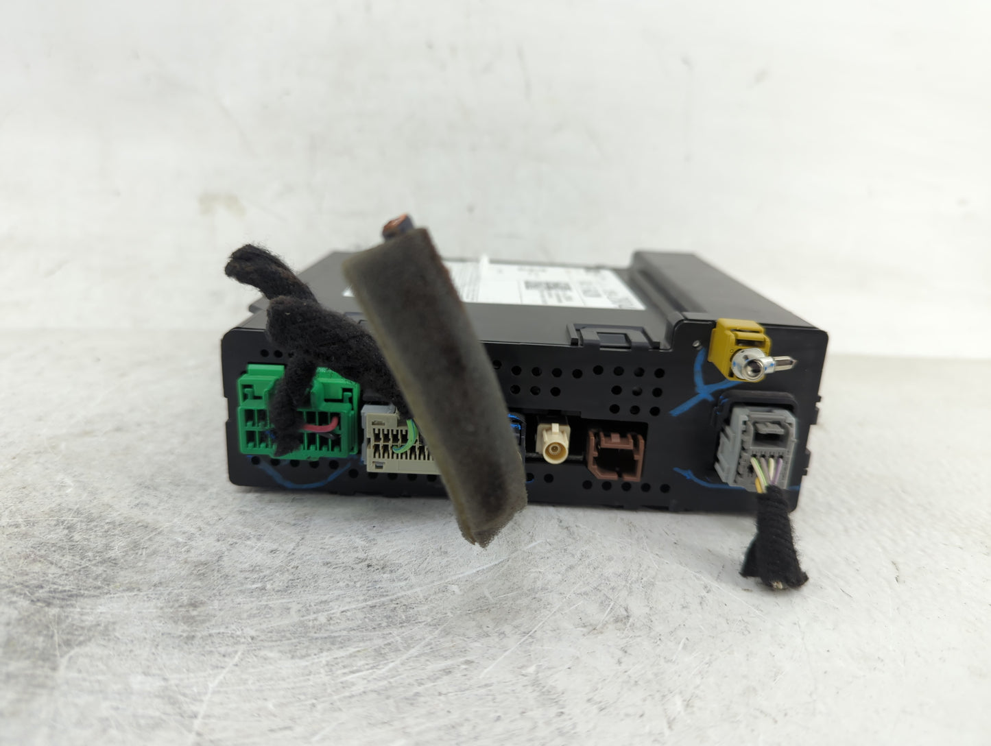 2015 Gmc Yukon Xl 1500 Radio AM FM Cd Player Receiver Replacement P/N:13592804 Fits Fits 2013 2014 OEM Used Auto Parts - Oem