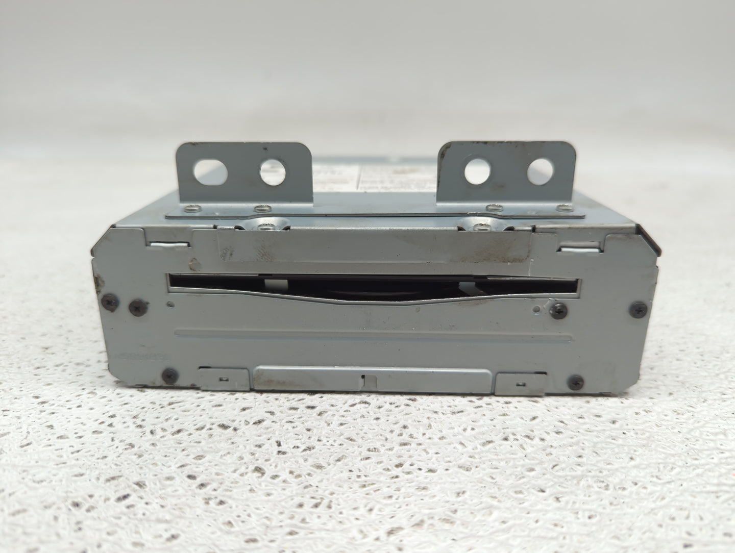 2015 Gmc Yukon Xl 1500 Radio AM FM Cd Player Receiver Replacement P/N:23487132 Fits OEM Used Auto Parts - Oemusedautoparts1.