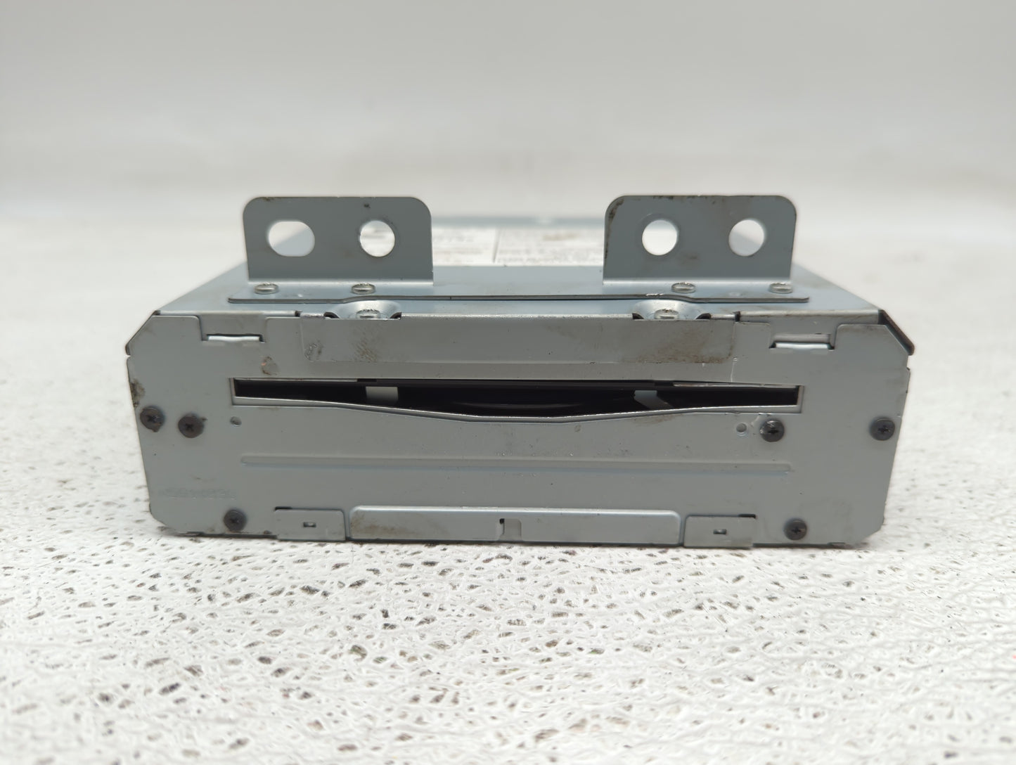2015 Gmc Yukon Xl 1500 Radio AM FM Cd Player Receiver Replacement P/N:23487132 Fits OEM Used Auto Parts - Oemusedautoparts1.