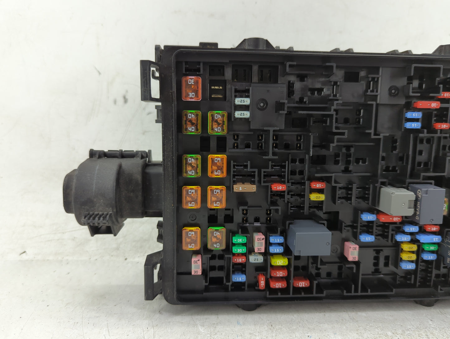 2015 Gmc Yukon Xl 1500 Fusebox Fuse Box Panel Relay Module P/N:23227061 Fits Fits 2016 2017 2018 2019 2020 OEM Used Auto Par