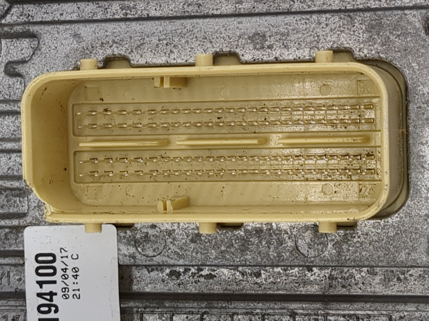 2015 Gmc Yukon Xl 1500 PCM Engine Control Computer ECU ECM PCU OEM P/N:P68330924AA Fits Fits 2014 2016 OEM Used Auto Parts -