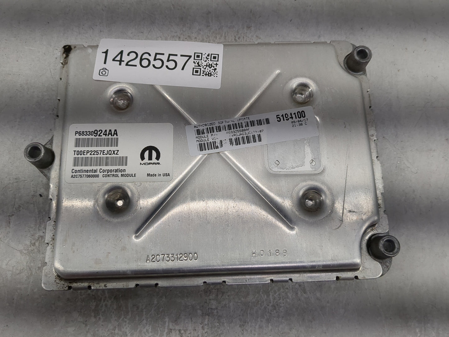 2015 Gmc Yukon Xl 1500 PCM Engine Control Computer ECU ECM PCU OEM P/N:P68330924AA Fits Fits 2014 2016 OEM Used Auto Parts -