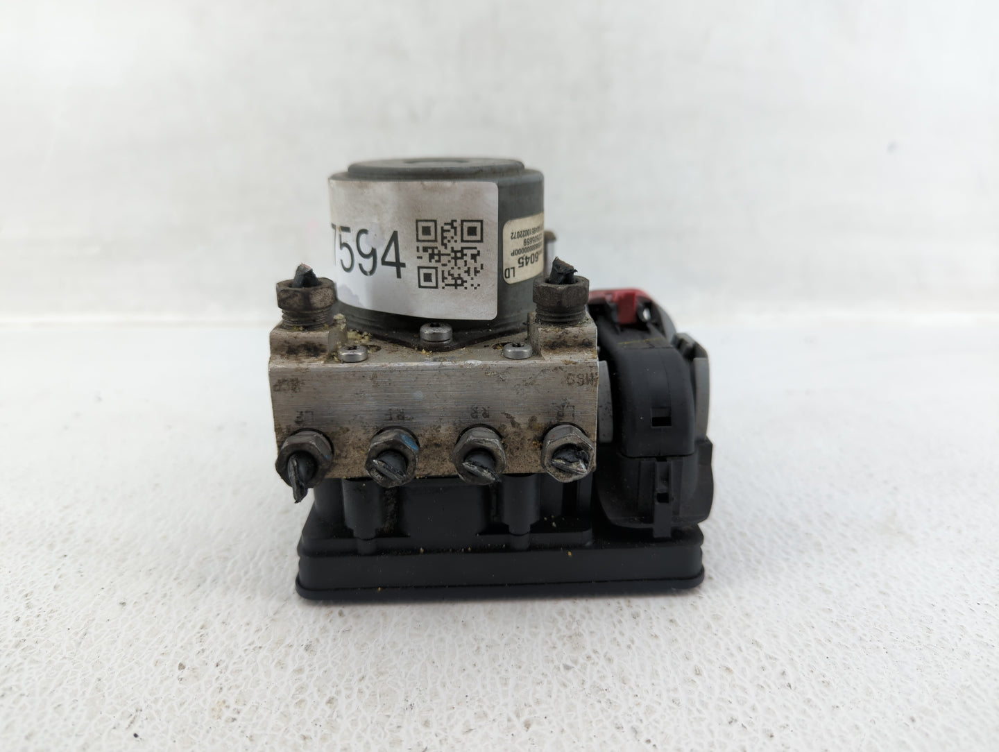 2015 Gmc Yukon Xl 1500 ABS Pump Control Module Replacement P/N:23436045 Fits OEM Used Auto Parts - Oemusedautoparts1.com