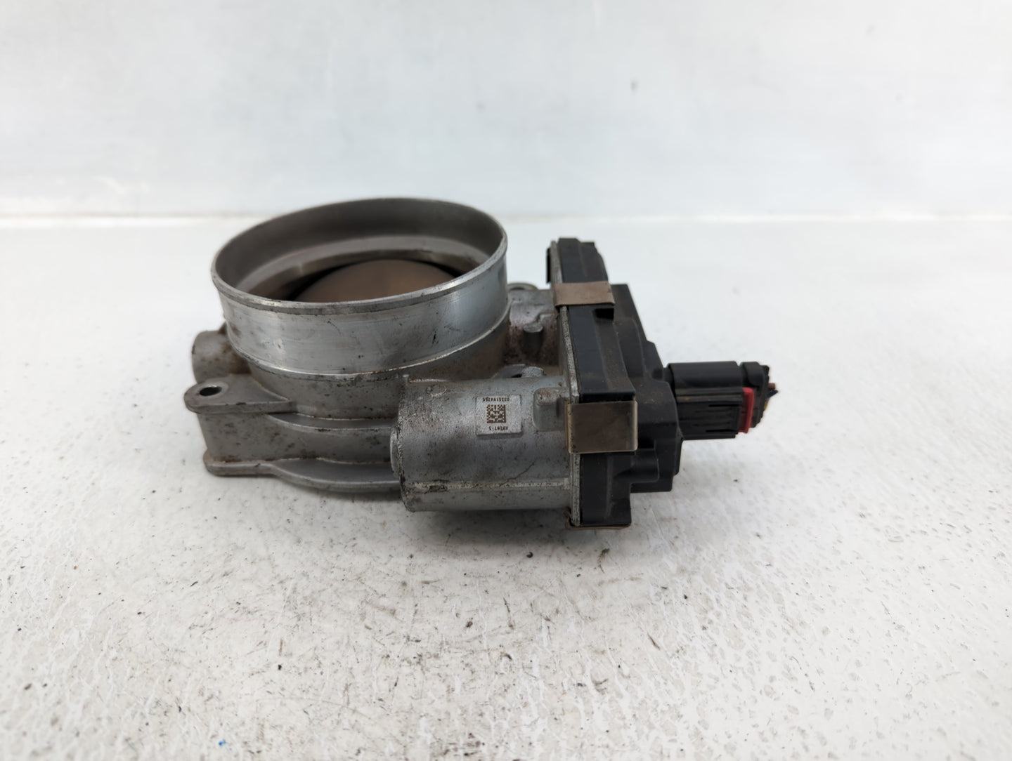 2015 Gmc Yukon Xl 1500 Throttle Body P/N:12620263 Fits Fits 2014 2016 2017 2018 2019 2020 2021 2022 OEM Used Auto Parts - Oe