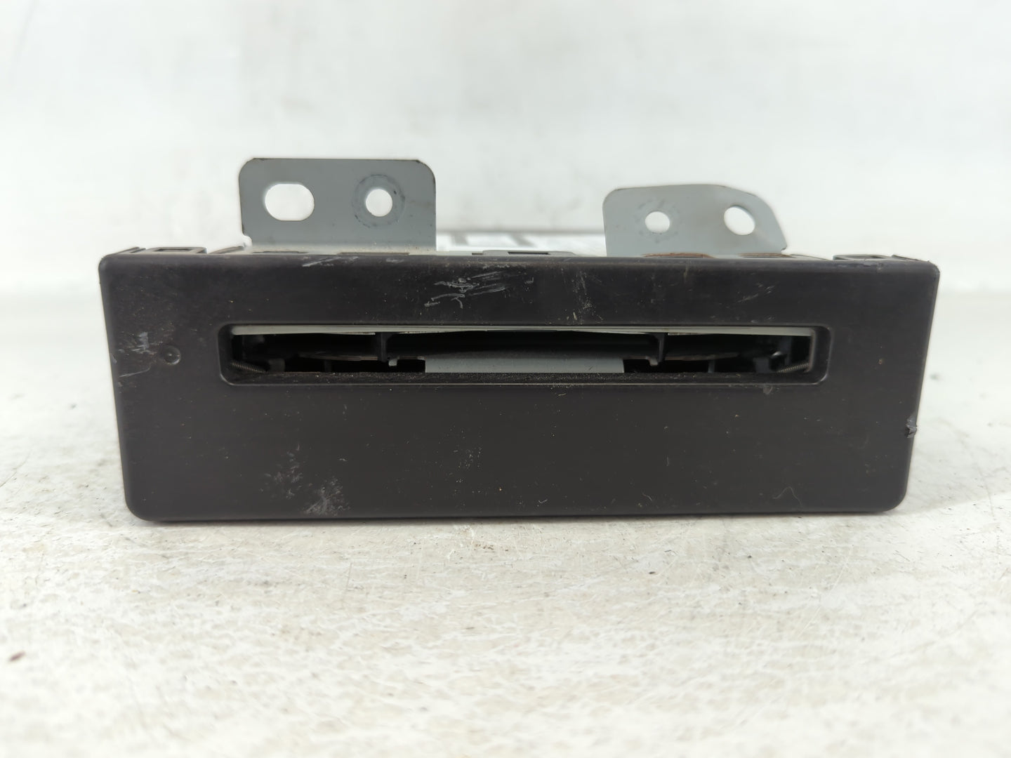 Gmc Yukon Xl 1500 Undefined - Oemusedautoparts1.com