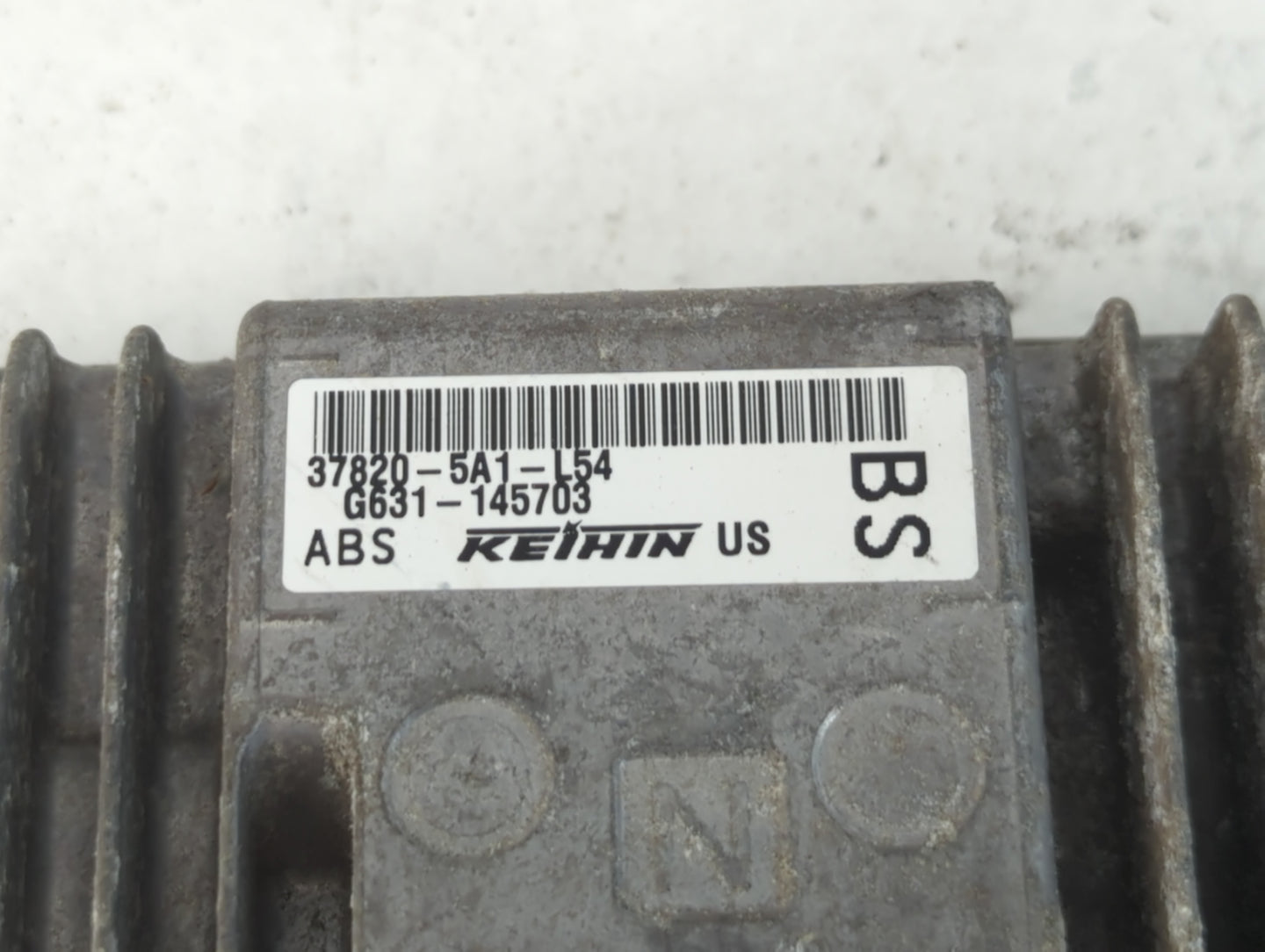 2015 Honda Accord PCM Engine Control Computer ECU ECM PCU OEM P/N:G631-145703 37820-5A1-L54 Fits OEM Used Auto Parts - Oemus