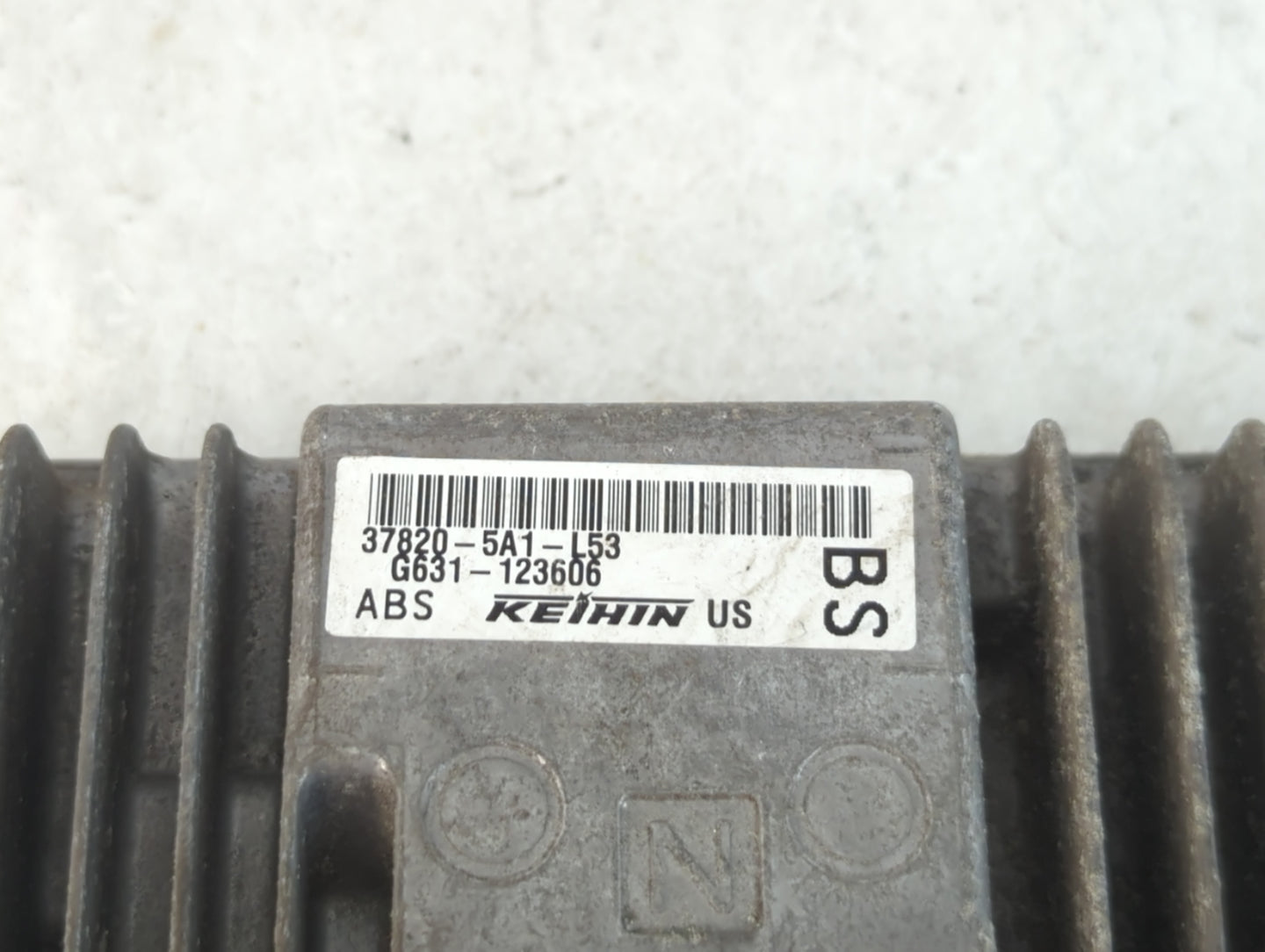 2015 Honda Accord PCM Engine Control Computer ECU ECM PCU OEM P/N:G631-123606 37820-5A1-L53 Fits OEM Used Auto Parts - Oemus