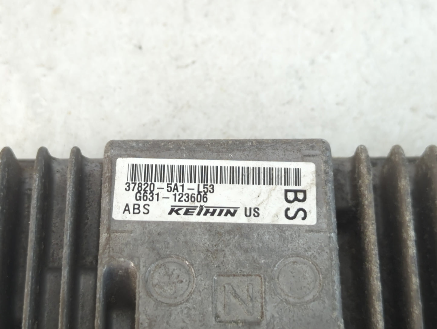 2015 Honda Accord PCM Engine Control Computer ECU ECM PCU OEM P/N:G631-123606 37820-5A1-L53 Fits OEM Used Auto Parts - Oemus
